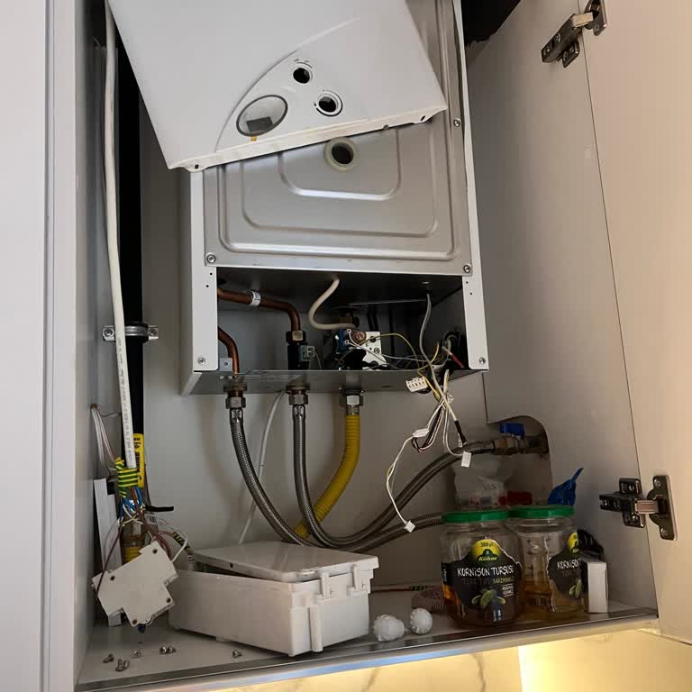 Servergazi ve Yenişehir Klima Servisi: Montaj, Değişim ve Gaz Dolumu.